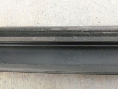 1998 Ford Expedition XLT - Exterior Door Window Trim, Front Right4